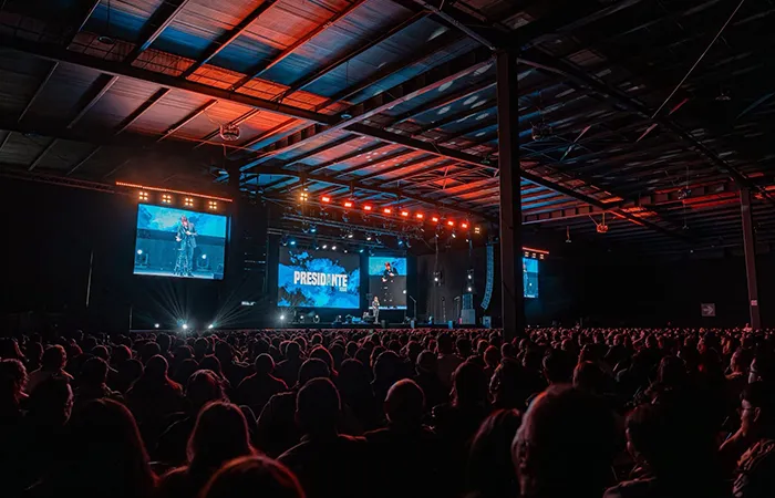 Ricardo Arjona — Presidante Tour Vista