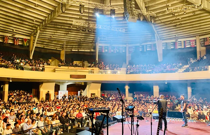 Concierto en Venue Indoor